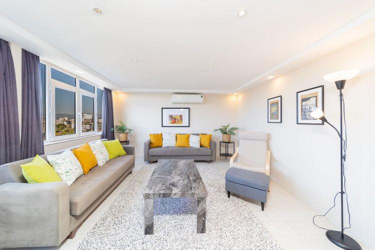 Hadrian 8 | Muratpaşa