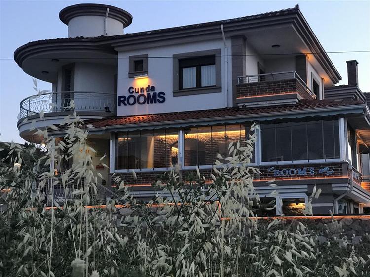 Cunda Rooms Otel