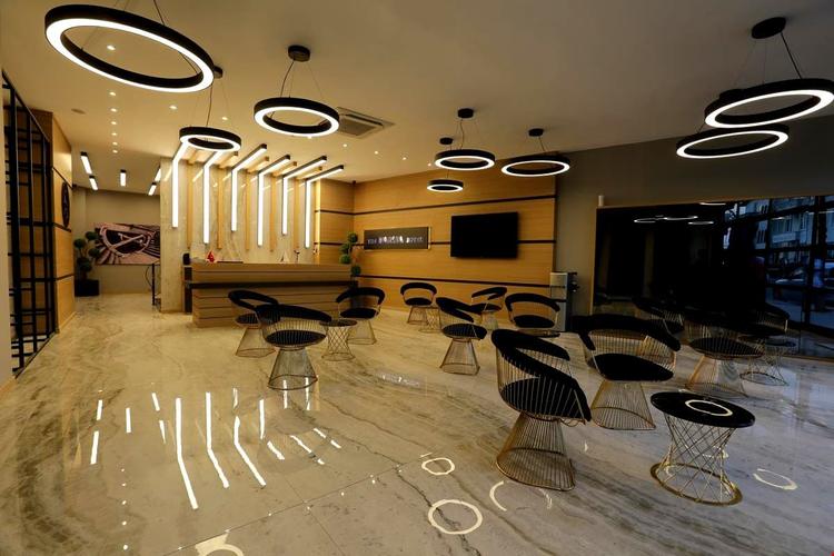 Burhaniye Marina Boutique