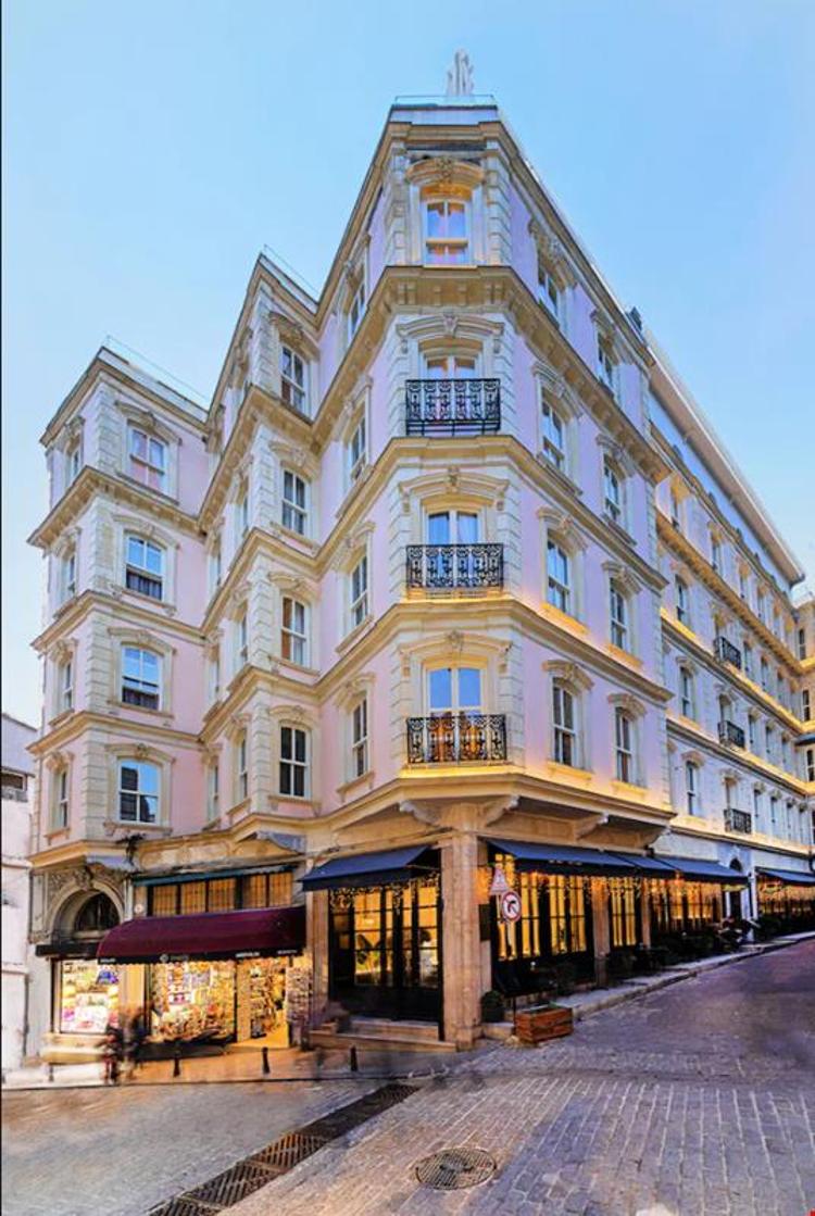 Meroddi Barnathan Hotel