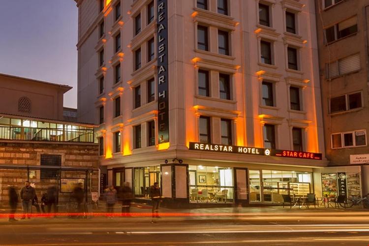 RealStar Hotel