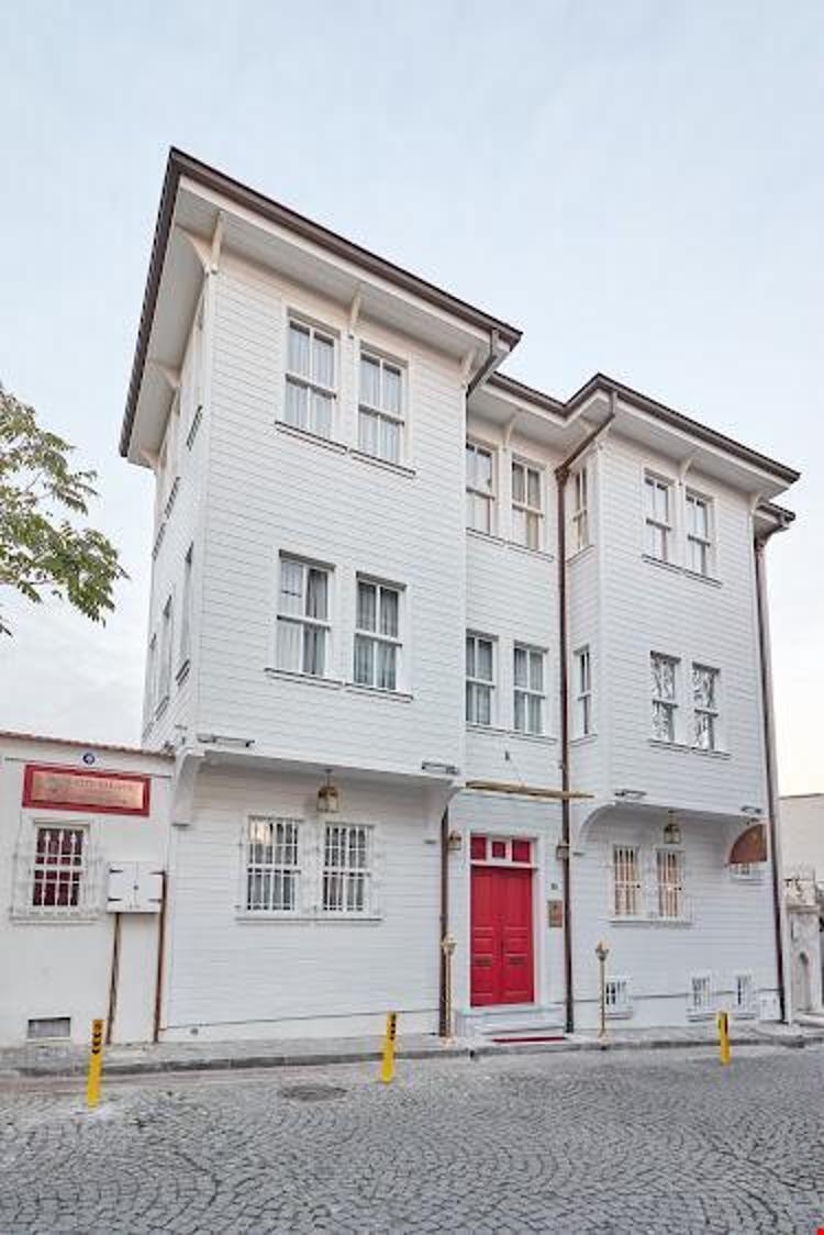 White Palace Old City Boutique Hotel