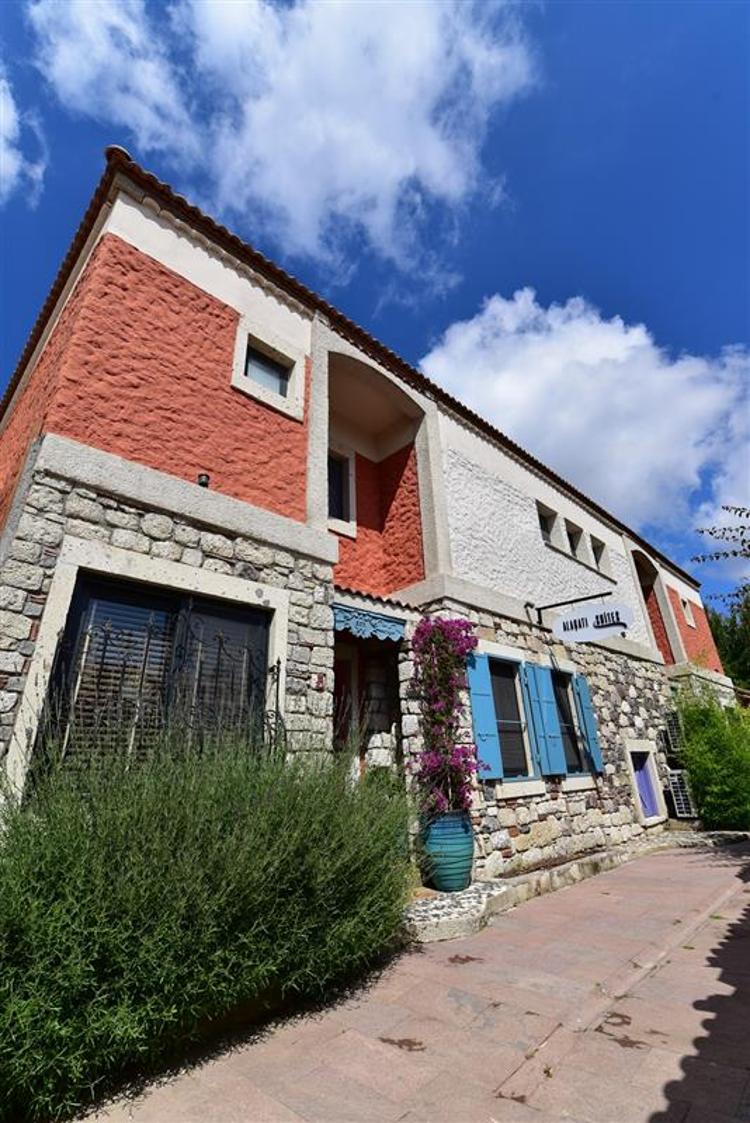 Alaçatı Suites
