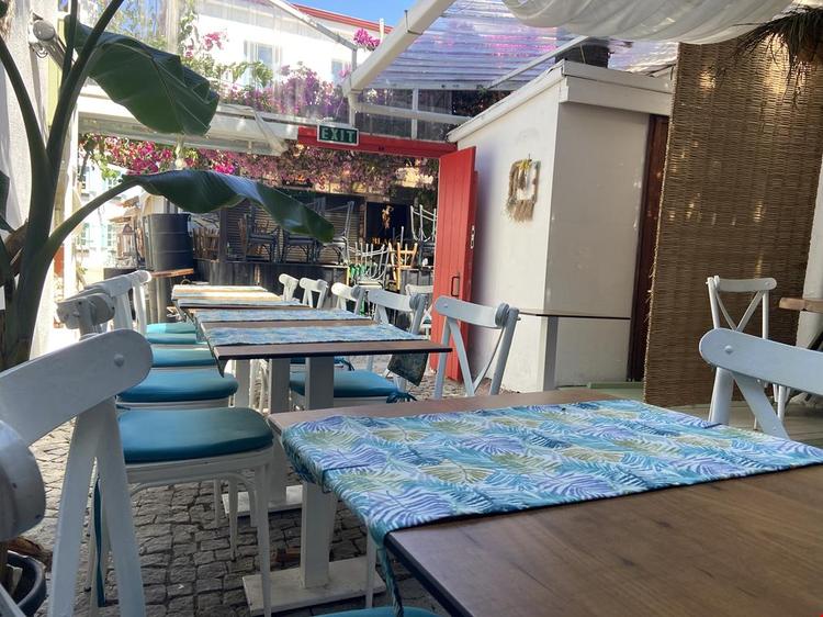 Elia Sigacik Pansiyon Restaurant