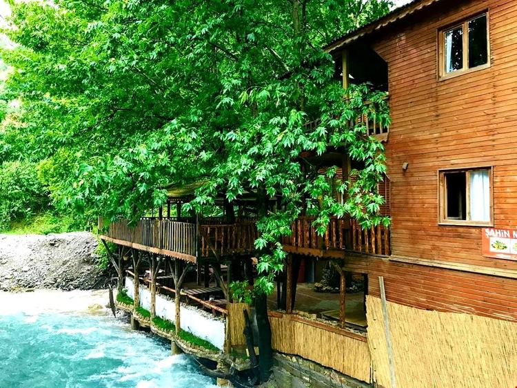 Kapuzbaşı Şahin Motel Restaurant