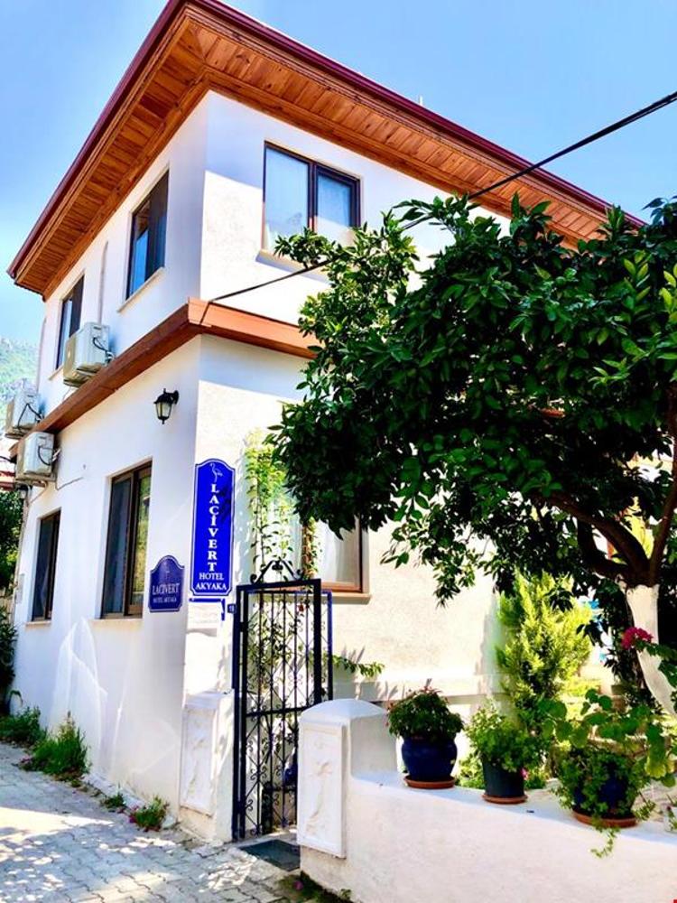 Lacivert Otel Akyaka