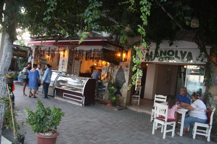 Manolya Otel