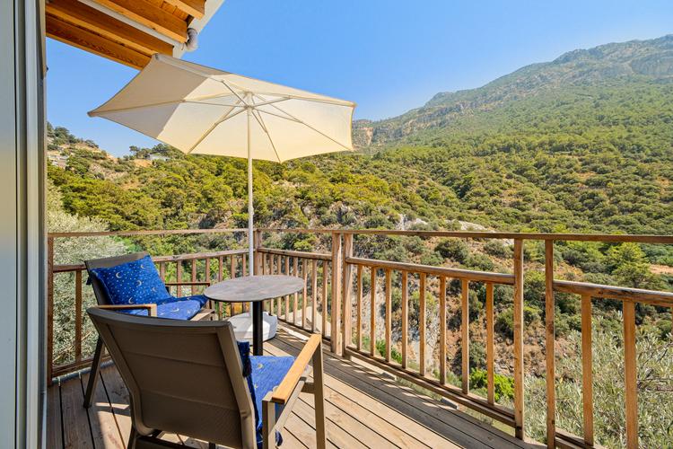 Le Maison Turquoise Exclusive