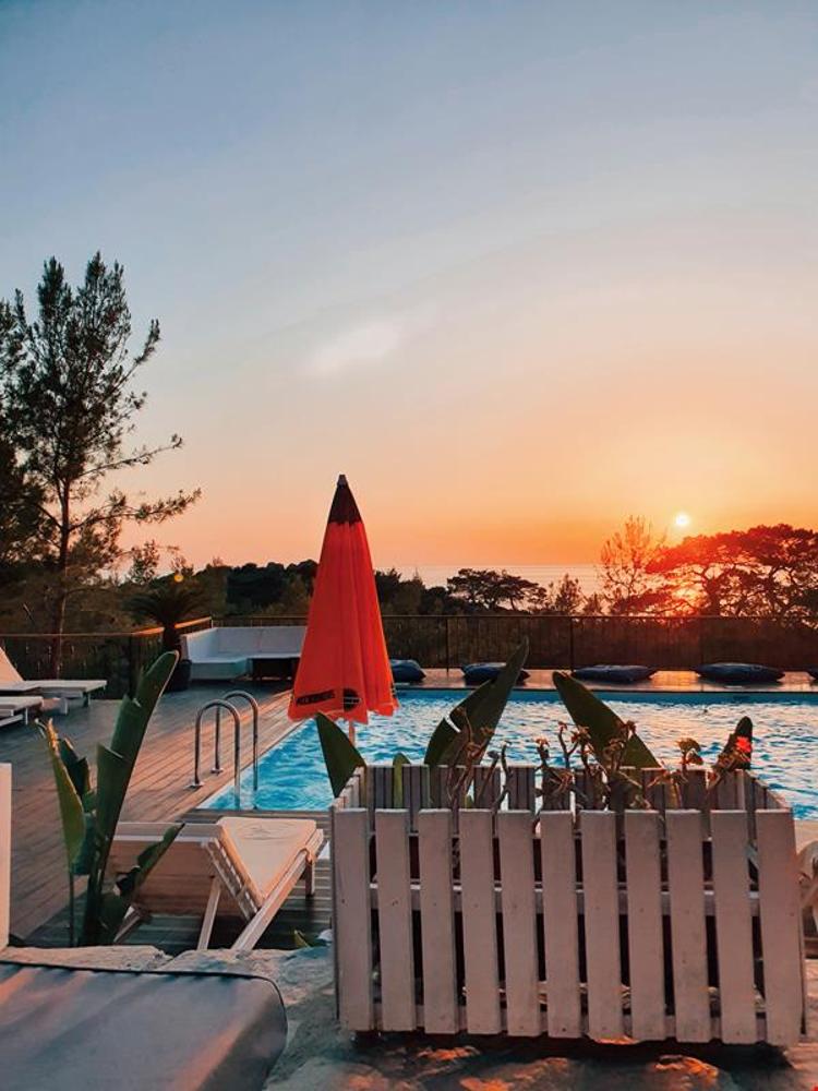 Rocas Roja Beach Hotel Faralya