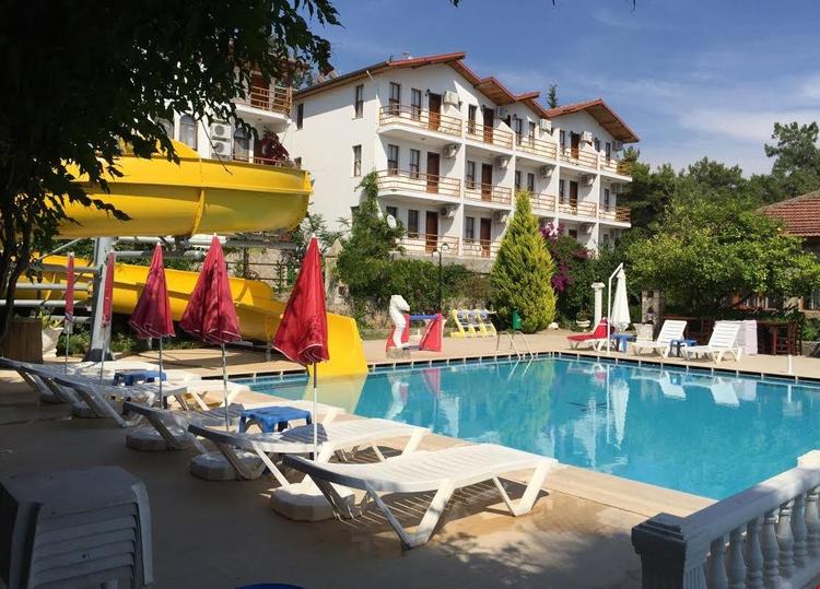 Silver Pine Hotel (Alkolsüz)