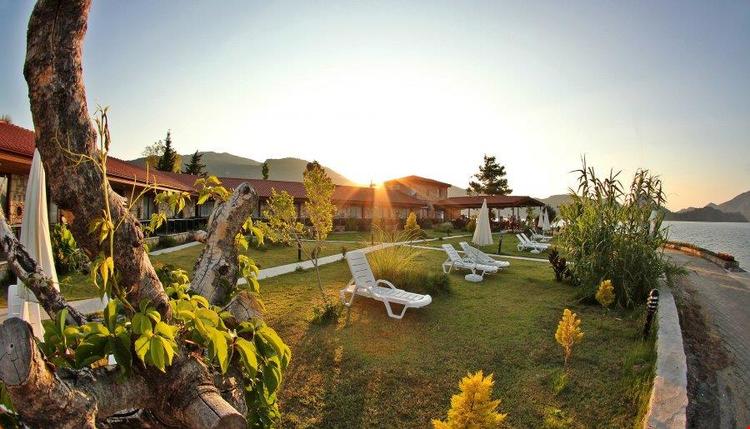 Losta Beach Boutique Hotel