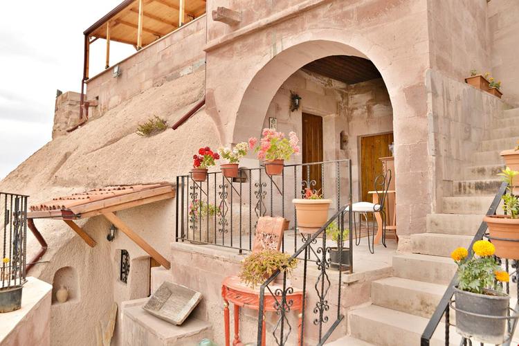 Valley Inn Cave Hotel