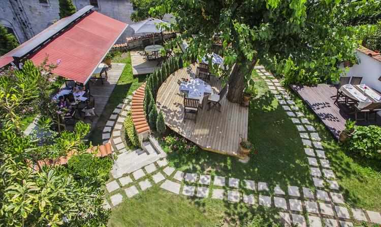 Karlıbel İkizevler Hotel