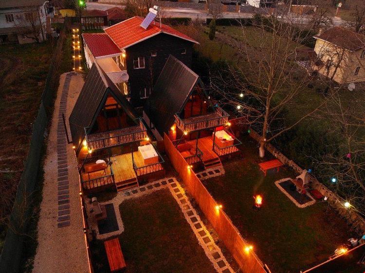 Bageni Villa & Bungalov