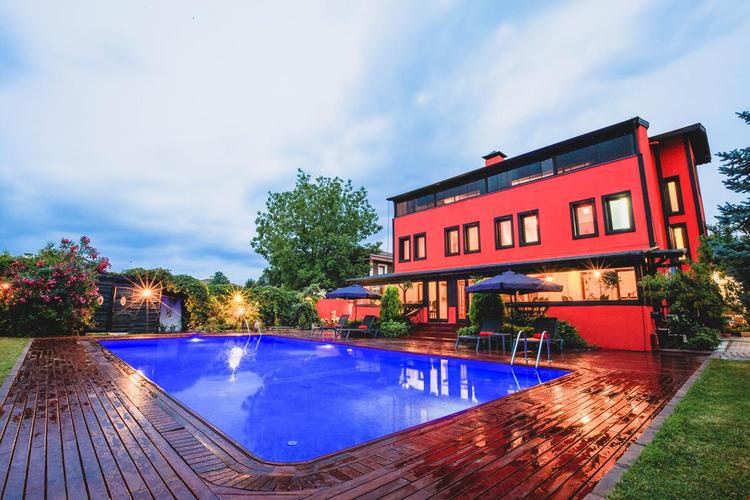 The Red Witch Boutique Hotel