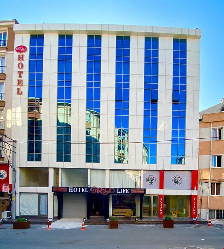 Grand Life Hotel