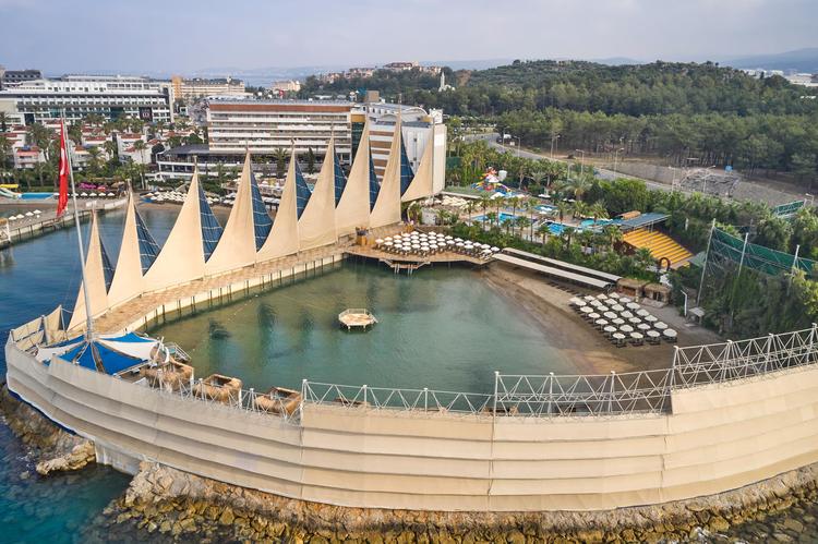 Adin Beach Hotel