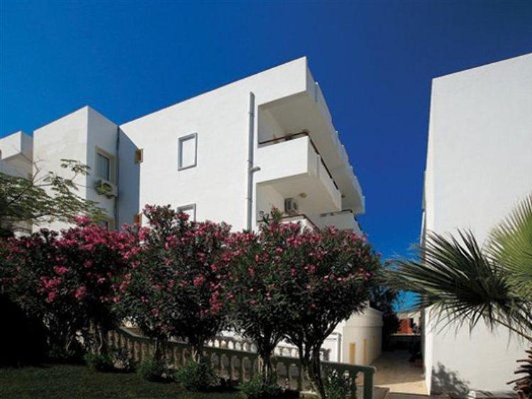 Akvaryum Beach Hotel