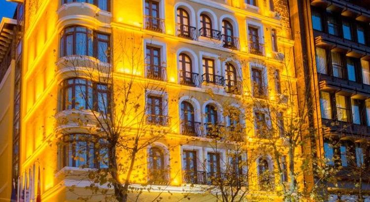Mega Residence Hotel