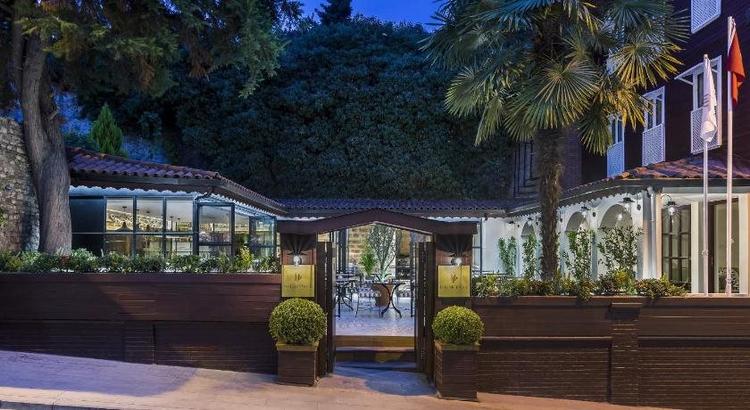 Ishak Pasa Hotel