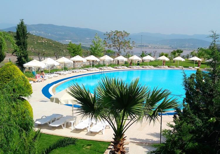 Lakeside Garden Holiday Village