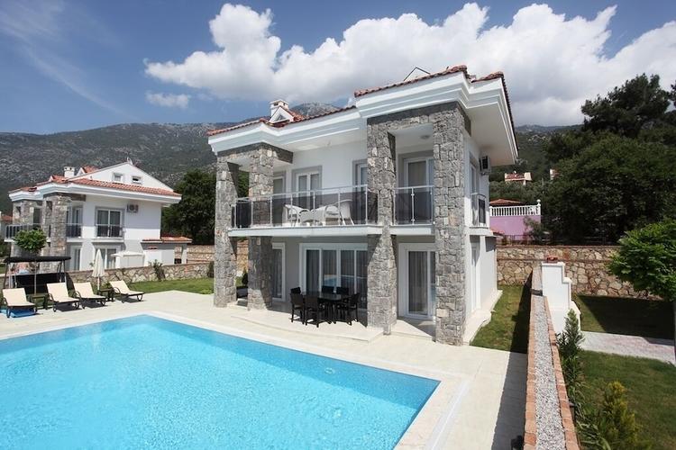 Golden Heights Villas