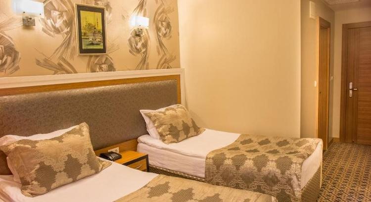 Grand Rosa Hotel