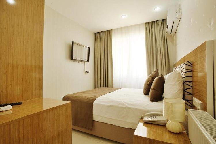 Kinali Hotel