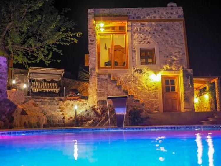 Samatha Villa & Suites