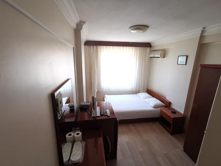 Saray Otel