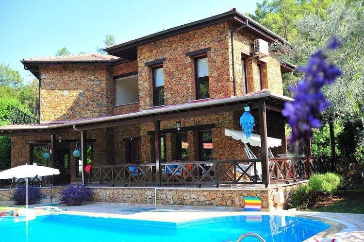 Sarigul Villa