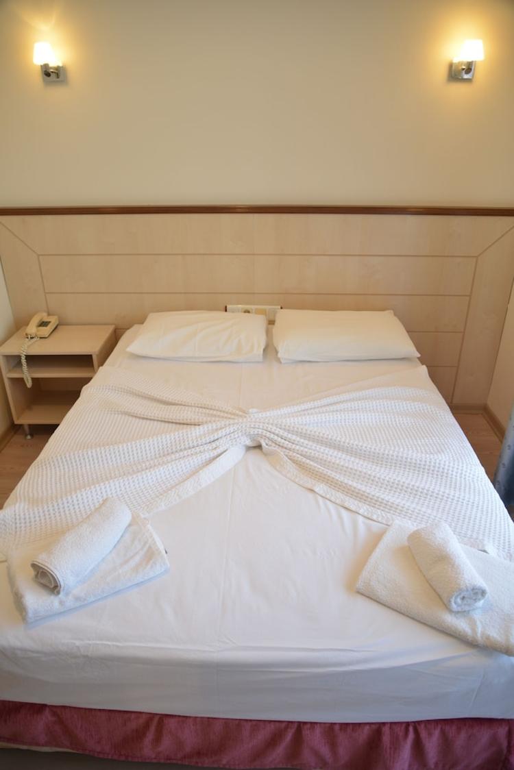 Ayhan Otel