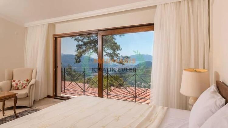 Villa Maral