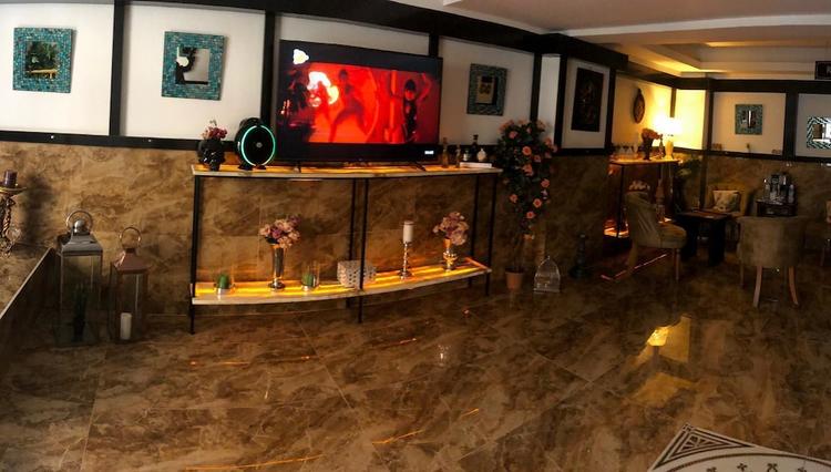 Salute Suit Eskisehir