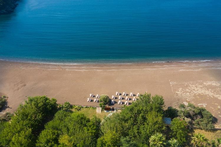 Eden Bungalows & Beach