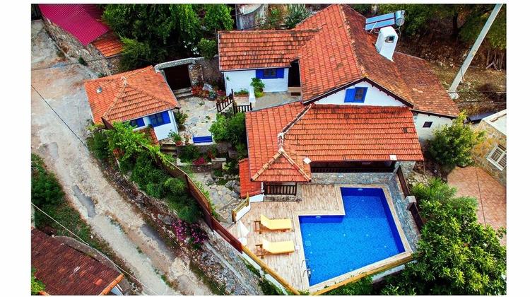Villa Huzur by Villatatilin