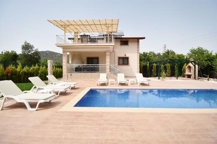 Villa Burcu by EvTatilim