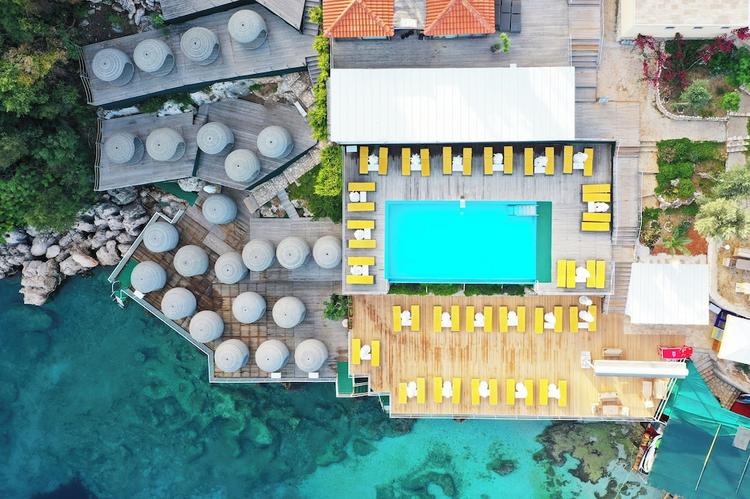 Greenbeach Hotel