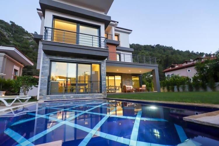 Villa Grass