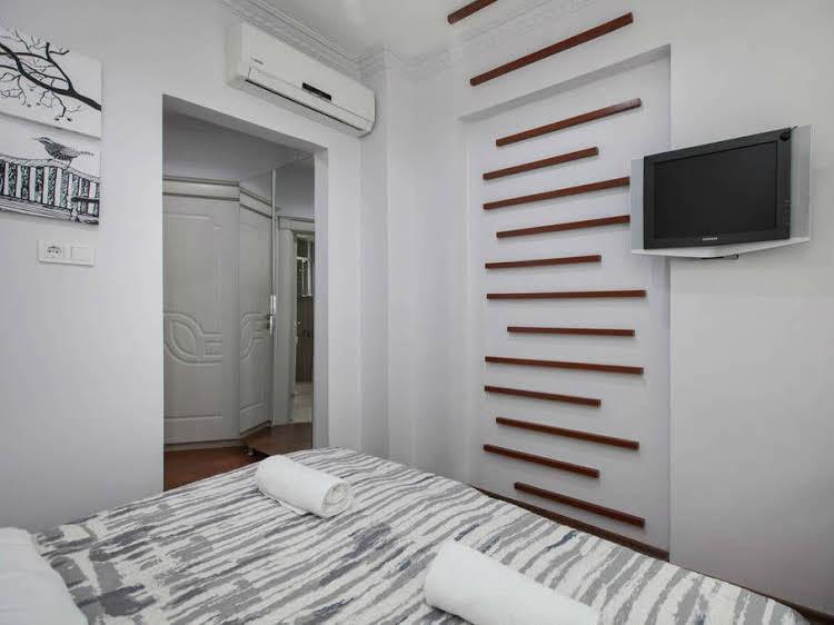 Euro Pera Apartment