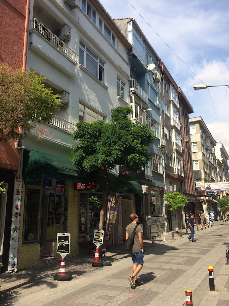 Zeytin Apart Bakirköy