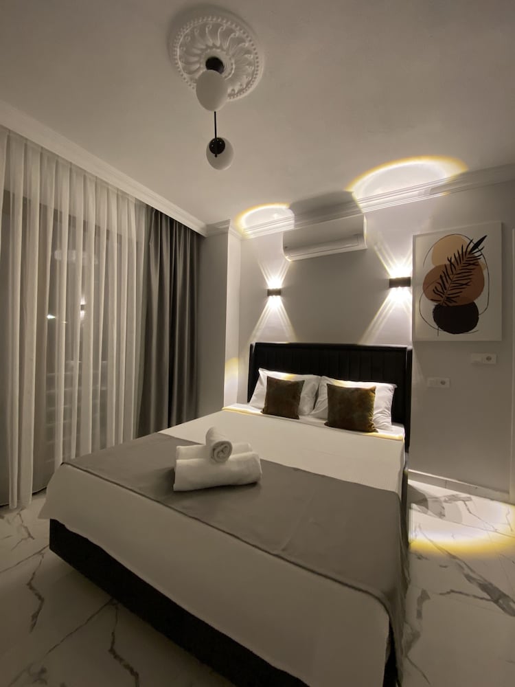Bavella Boutique Hotel