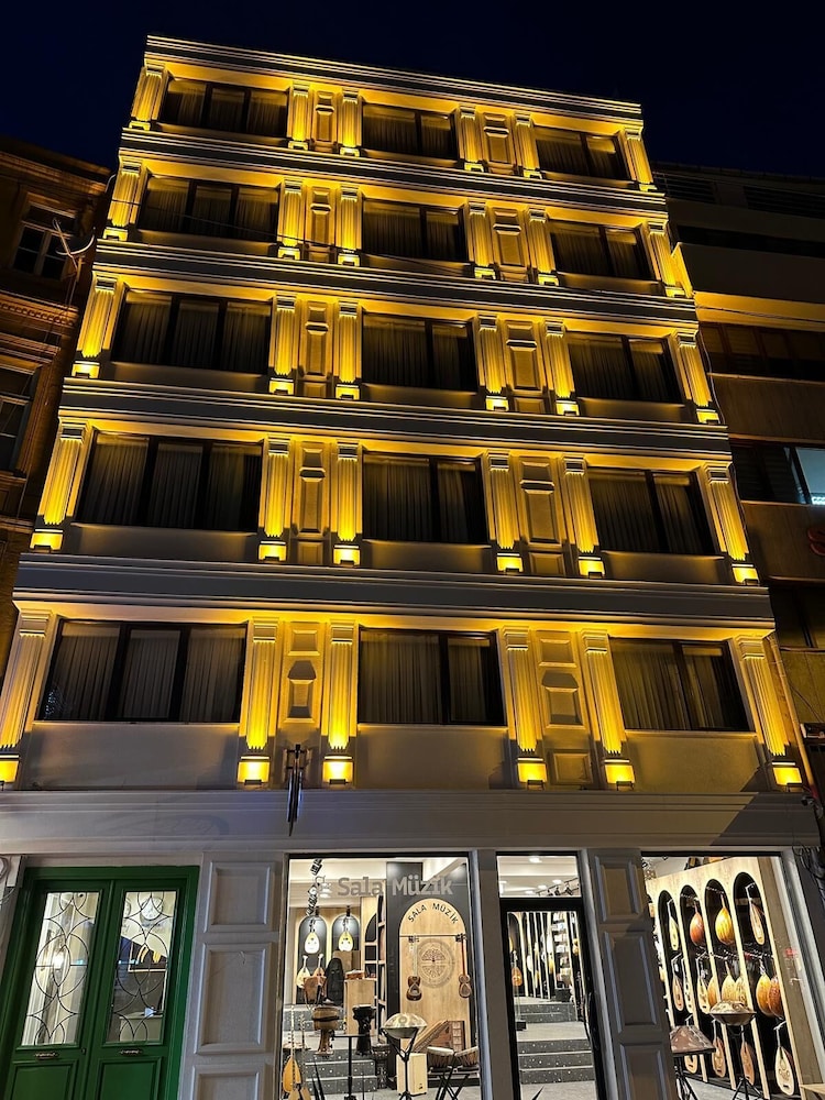 Casa De Port Hotel