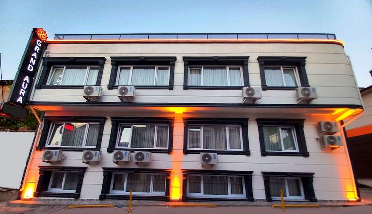 Grand Aura Hotel