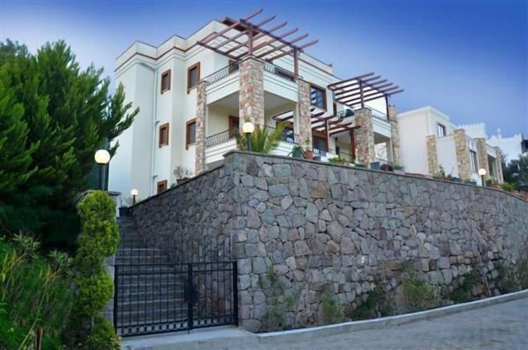 Liona Residences