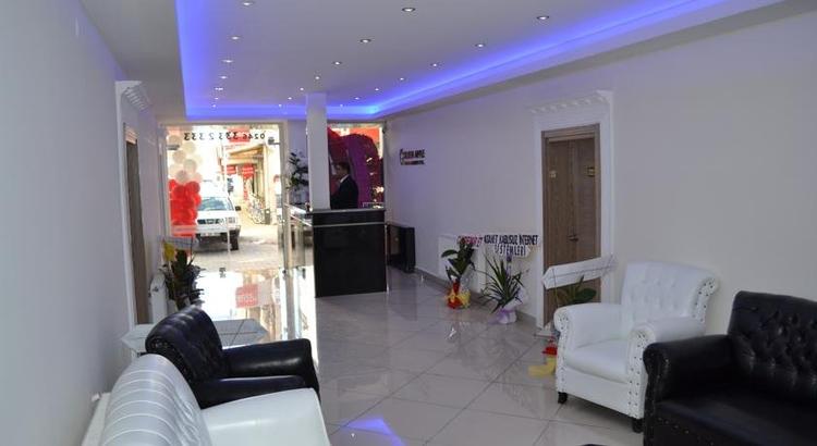 Golden Apple Otel