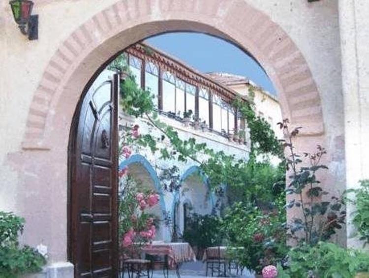 Pacha Hotel-Restaurant