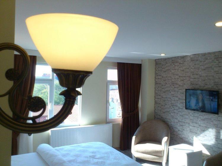 Peramain Hotel