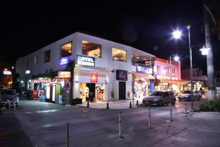 Albatros Hotel