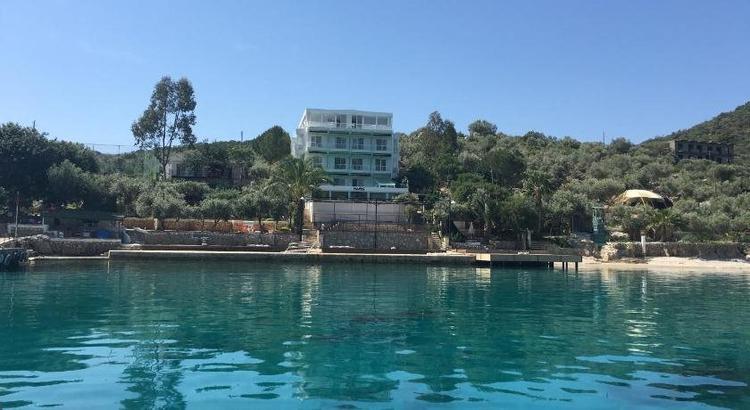La Moda Beach Hotel